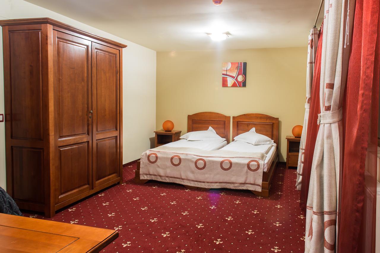 Red Hotel Alexandria Exterior photo