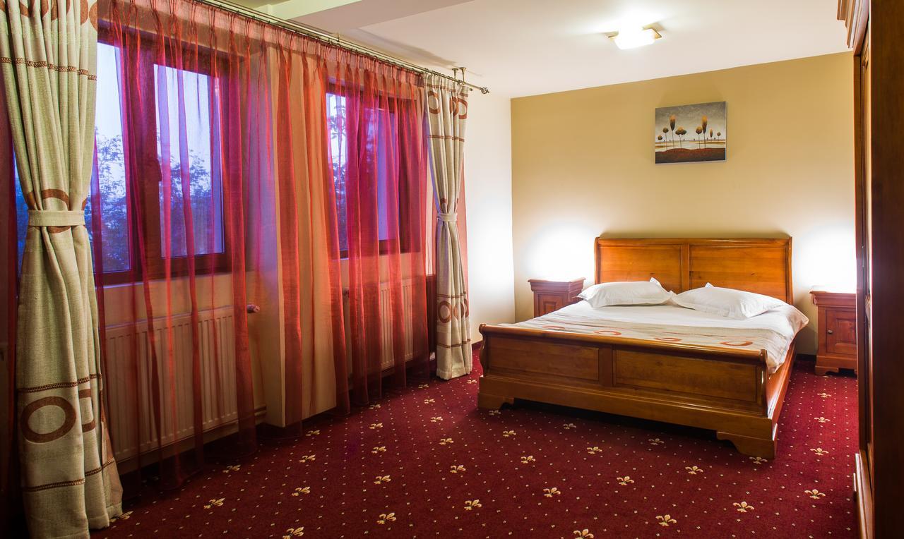 Red Hotel Alexandria Exterior photo